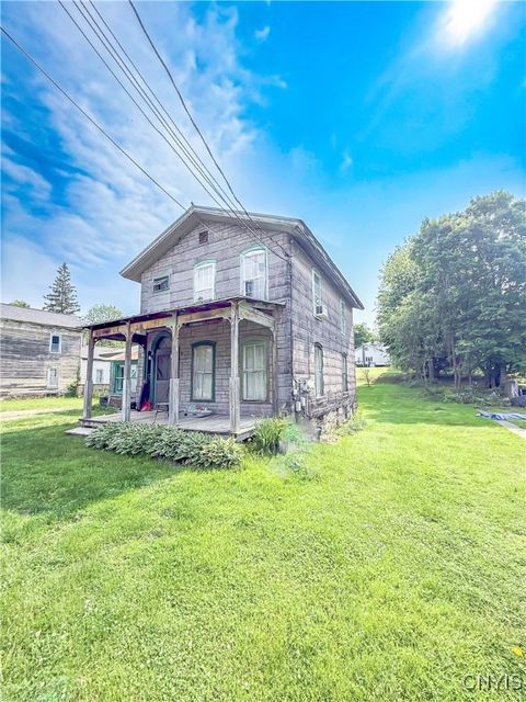 31 Salina Street Lacona NY 13083