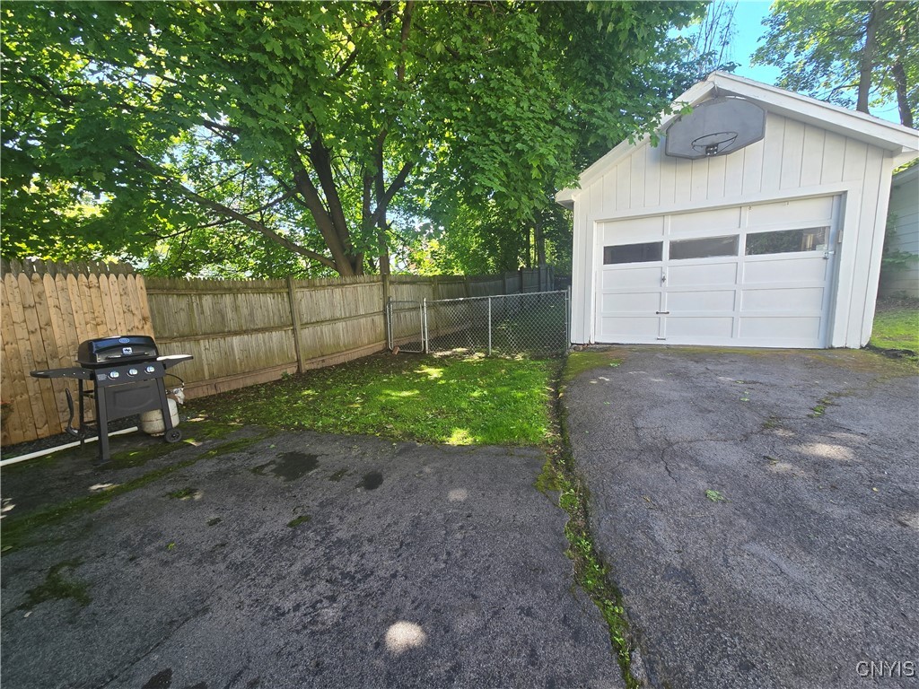 116 Mariposa Street, Syracuse, New York image 5