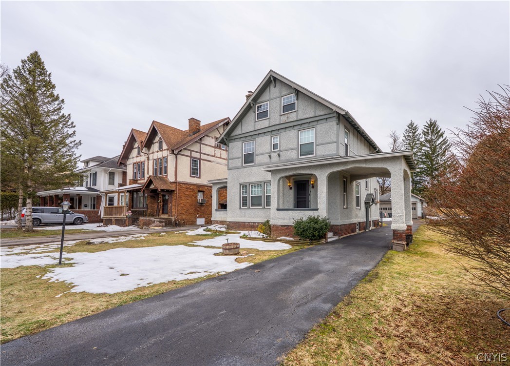 114 Memorial Parkway