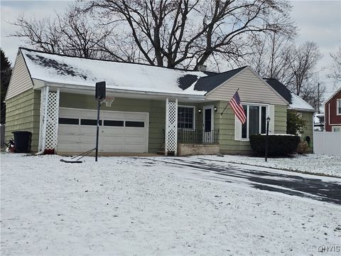 Photo of 54 Pulsifer Drive, Auburn, NY 13021 (MLS # S1658655)