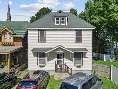 Homes For Sale - 15 S Park Place<br/> Herkimer, NY 13350