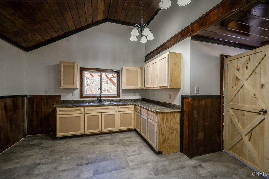 18 Herkimer Street, Newport, New York image 8