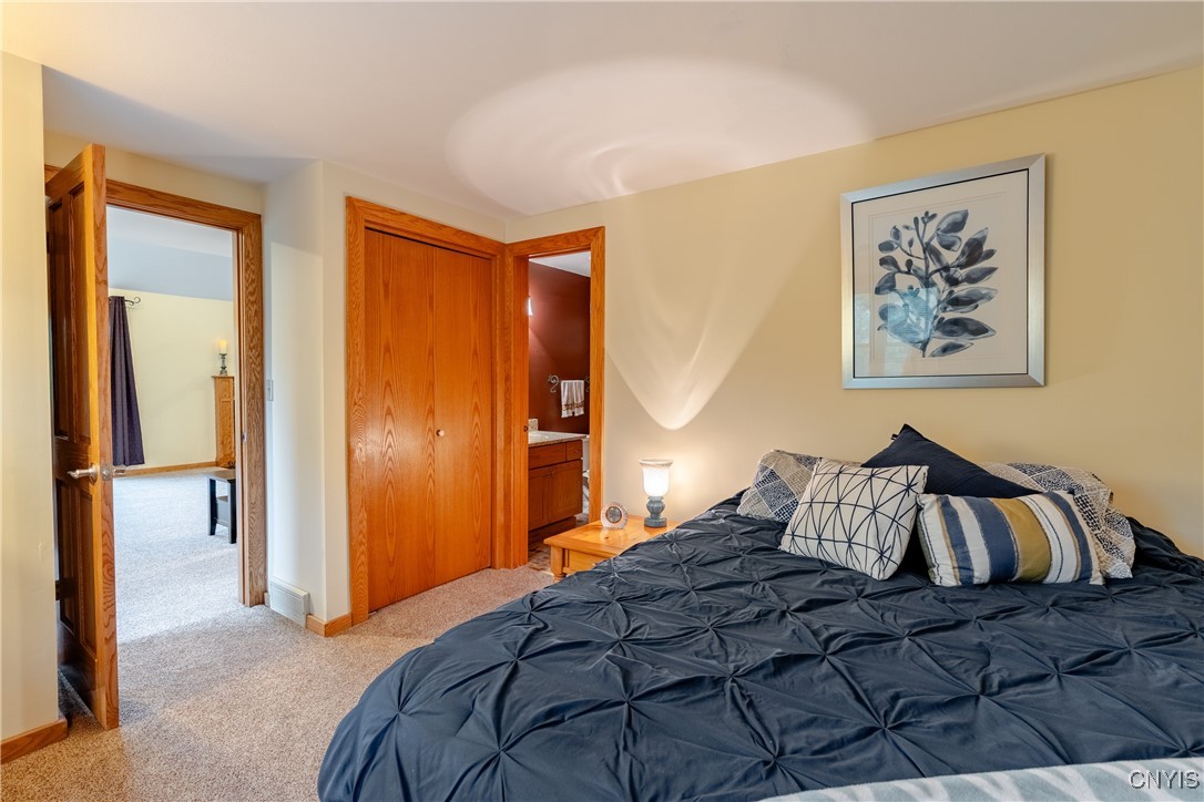 7672 Pinebluff Circle, Manlius, New York image 22