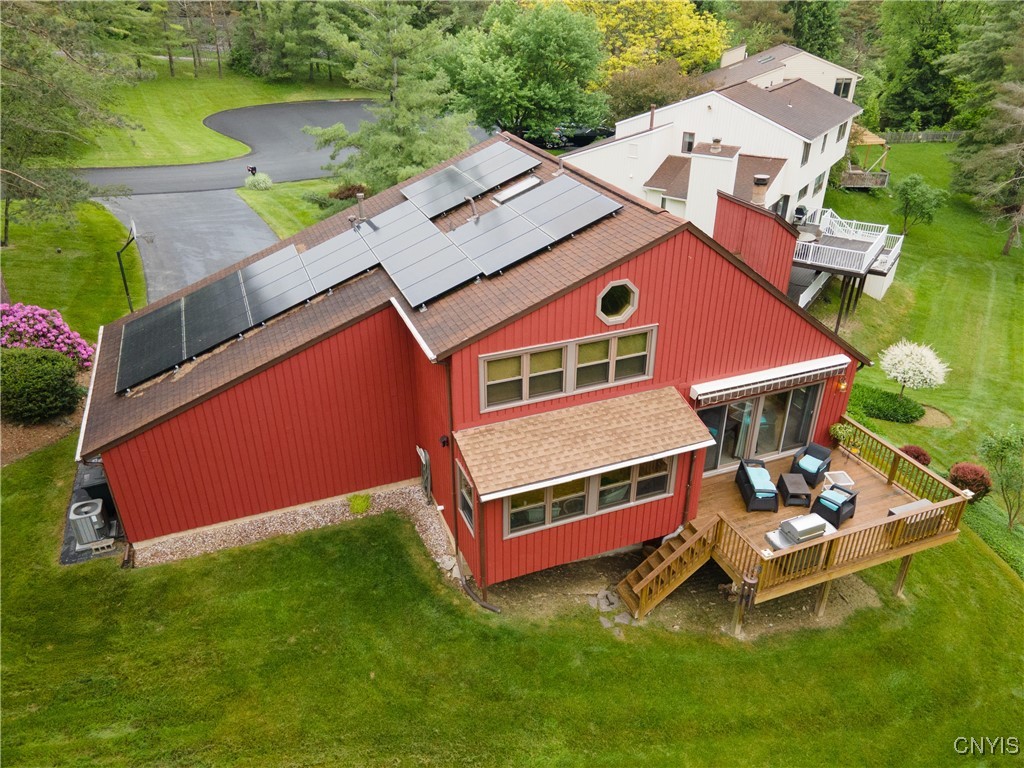 7672 Pinebluff Circle, Manlius, New York image 2