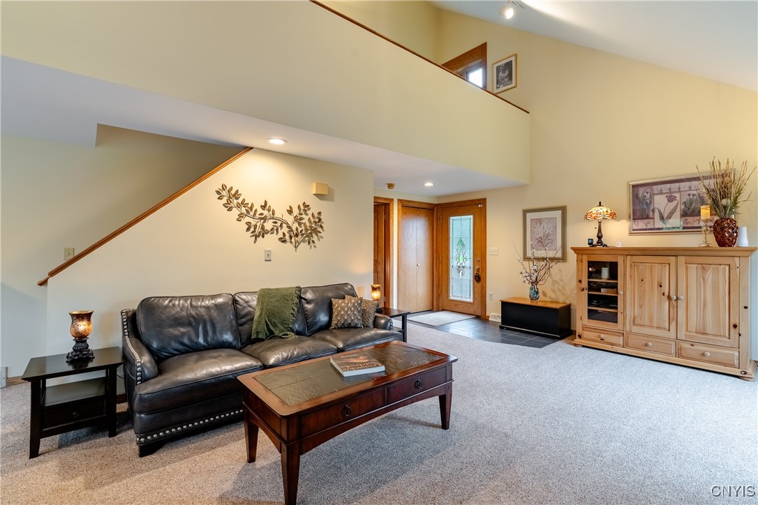 7672 Pinebluff Circle, Manlius, New York image 14