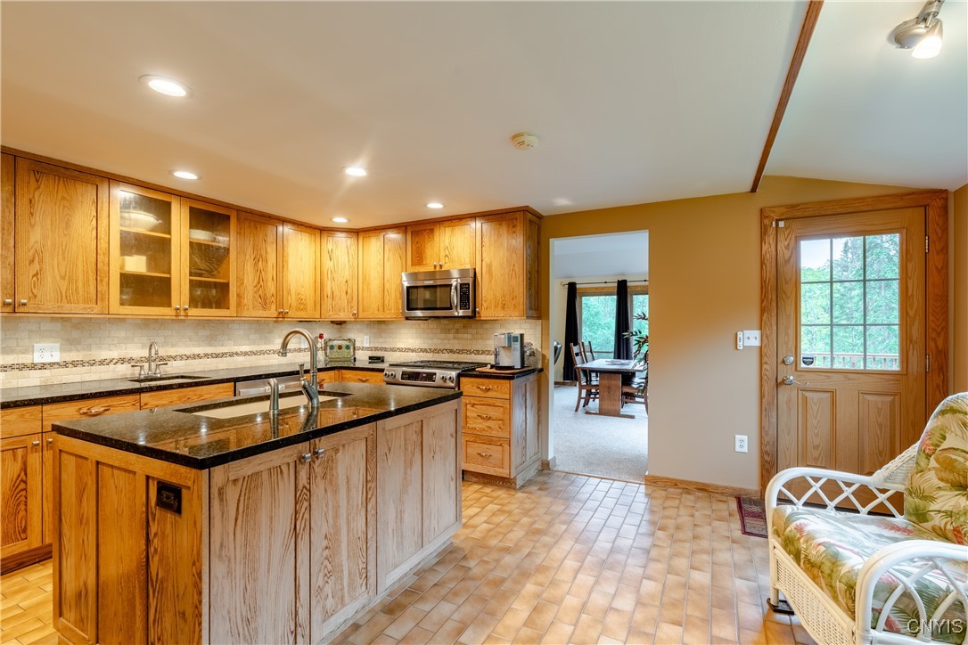 7672 Pinebluff Circle, Manlius, New York image 20