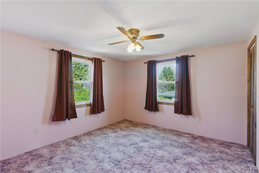 240 Cloveridge Drive, Syracuse, New York image 30
