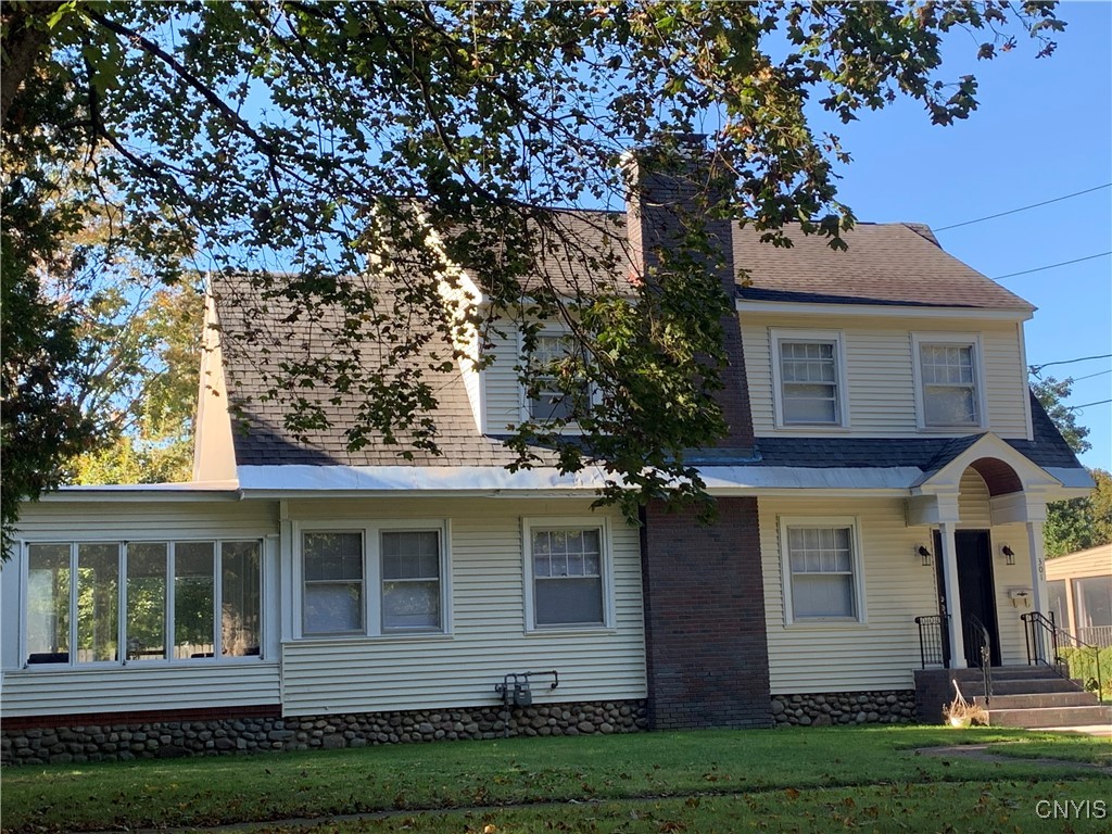 301 West Locust