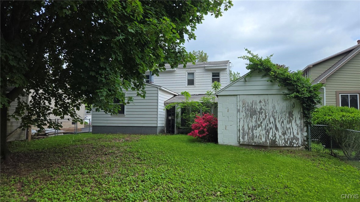 216 Melrose Drive, Clay, New York image 33