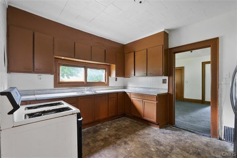 Tiny photo for 643 Catherine Street N #2, Syracuse, NY 13203 (MLS # S1720379)