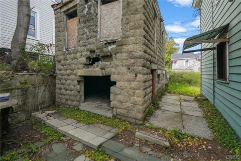 Tiny photo for 643 Catherine Street N #2, Syracuse, NY 13203 (MLS # S1720379)