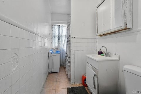 Tiny photo for 643 Catherine Street N #2, Syracuse, NY 13203 (MLS # S1720379)