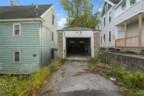 Tiny photo for 643 Catherine Street N #2, Syracuse, NY 13203 (MLS # S1720379)