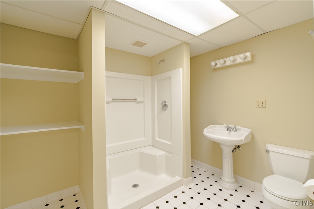 8405 Turnberry Drive, Manlius, New York image 40