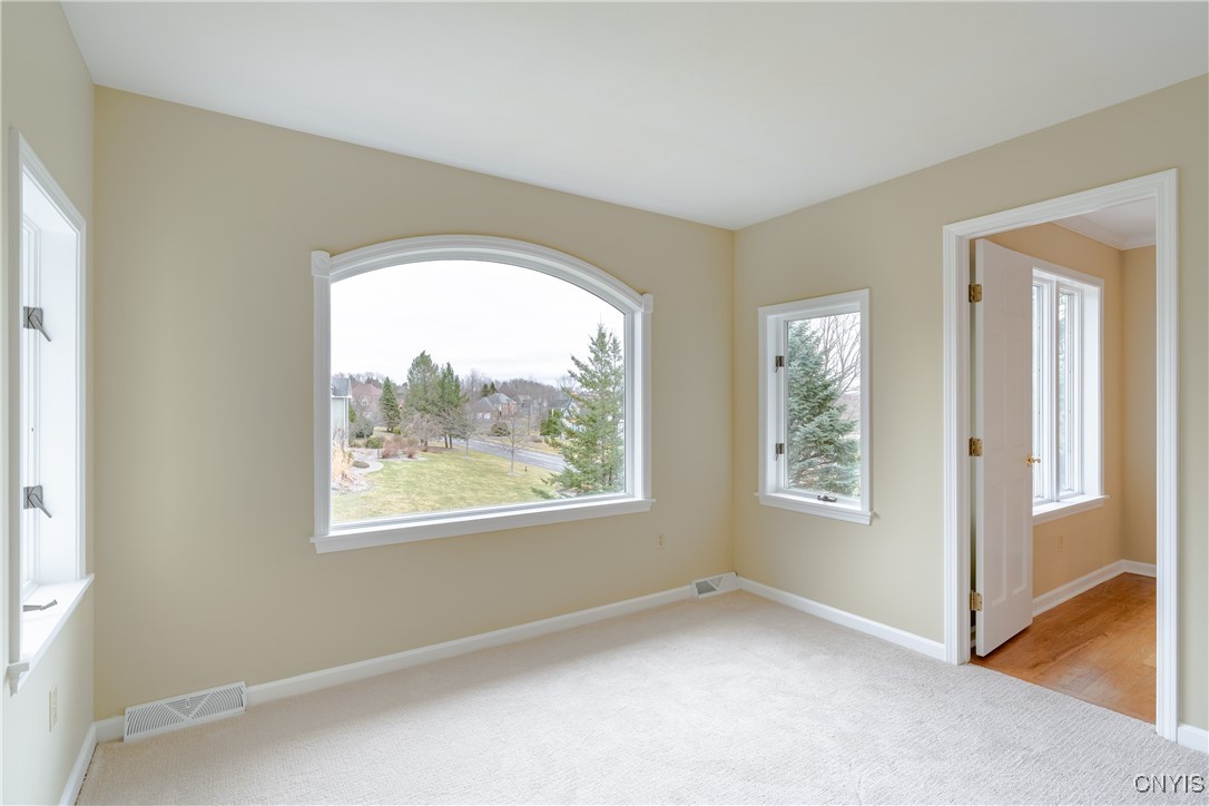 8405 Turnberry Drive, Manlius, New York image 28