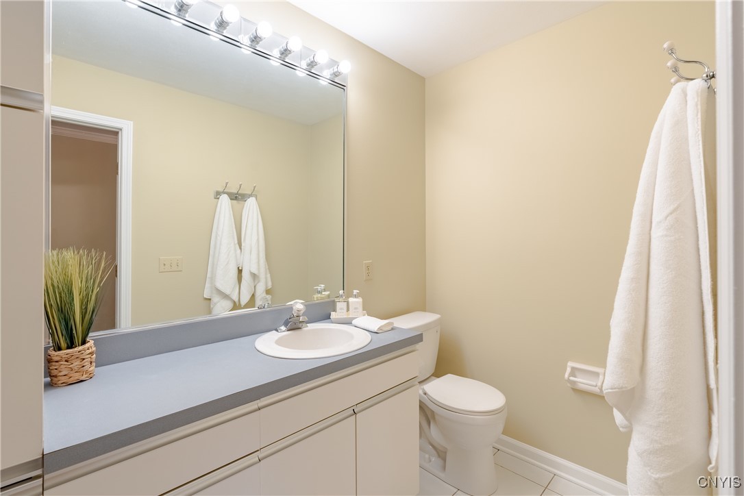 8405 Turnberry Drive, Manlius, New York image 37