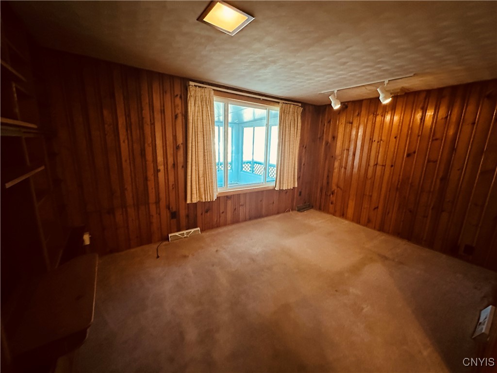 139 Dormar Drive, Clay, New York image 10
