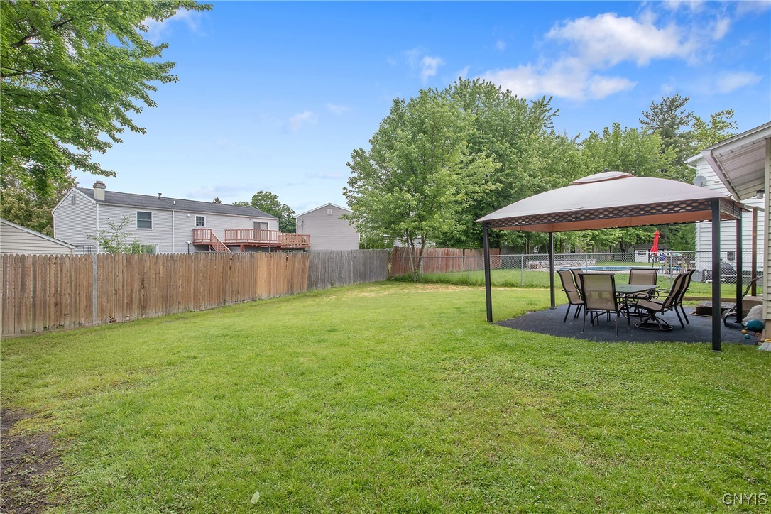 8013 Plinius Way, Clay, New York image 33