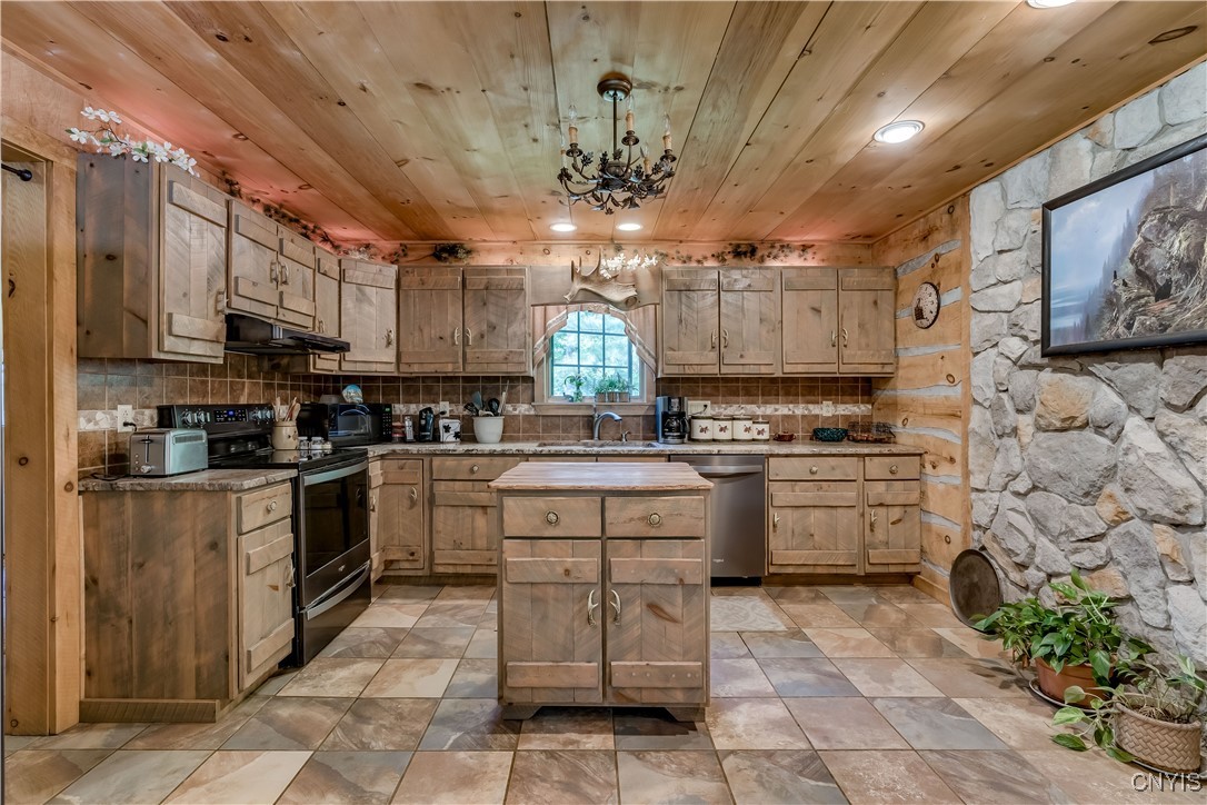 6372 George Hill Road