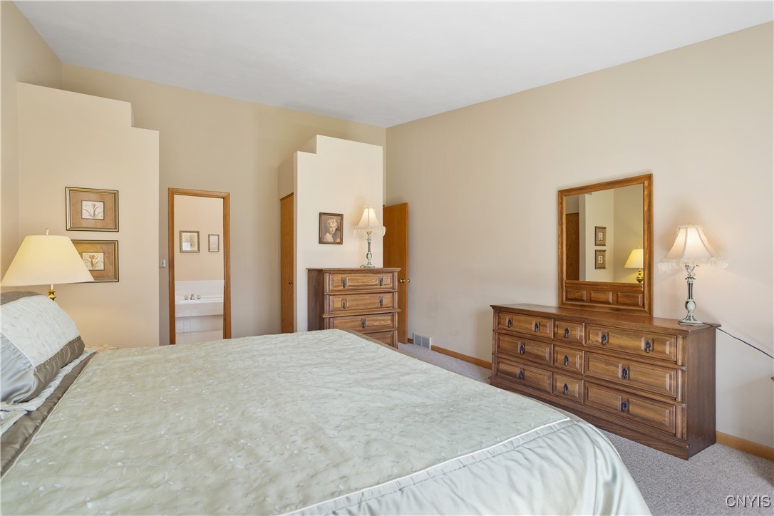 4842 Huntwood Path, Manlius, New York image 24
