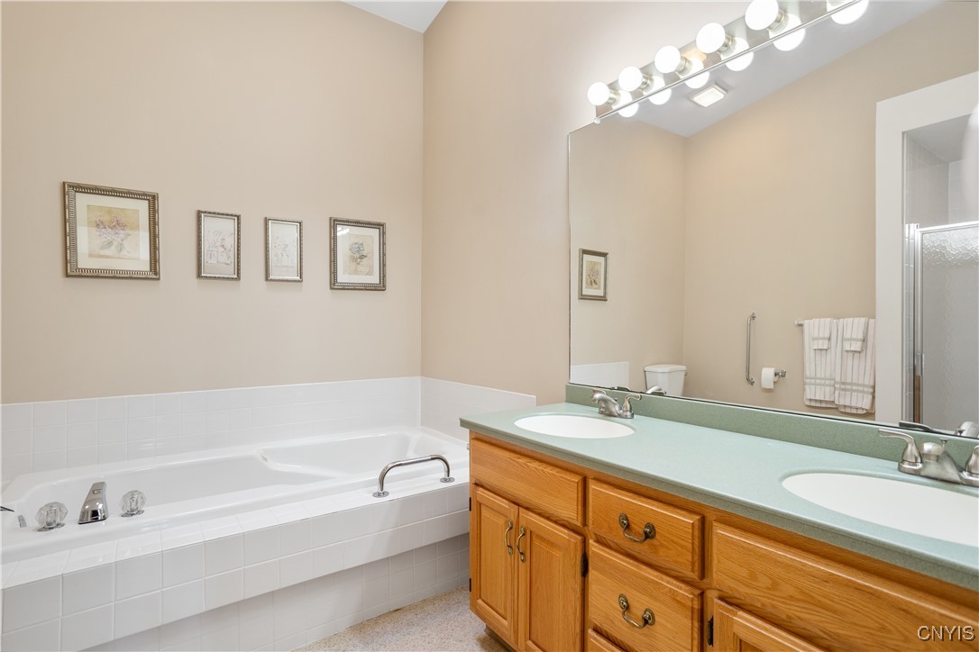 4842 Huntwood Path, Manlius, New York image 26