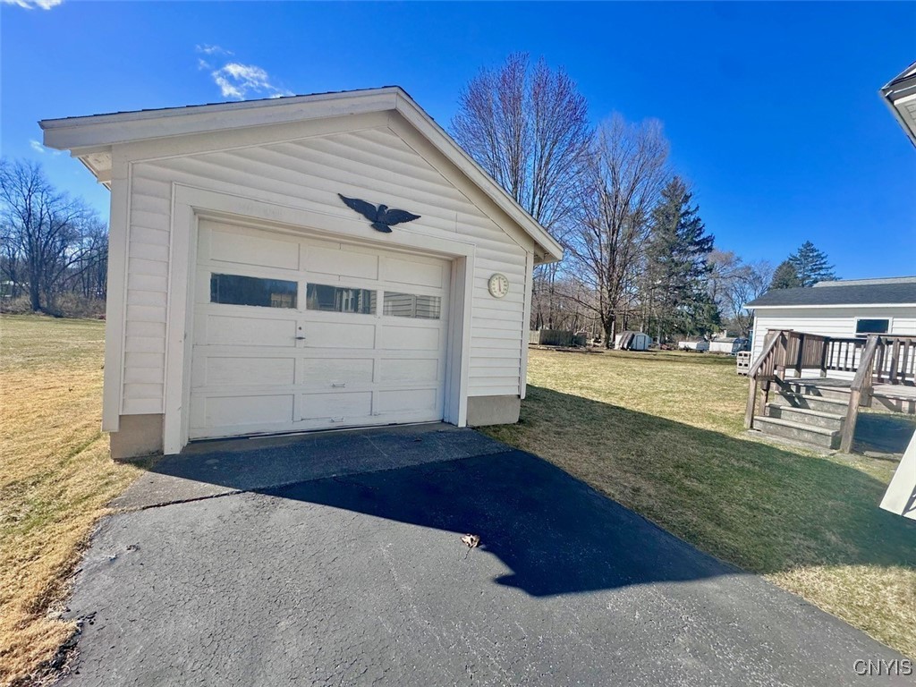 17 Lansing Avenue, Cortland, New York image 2