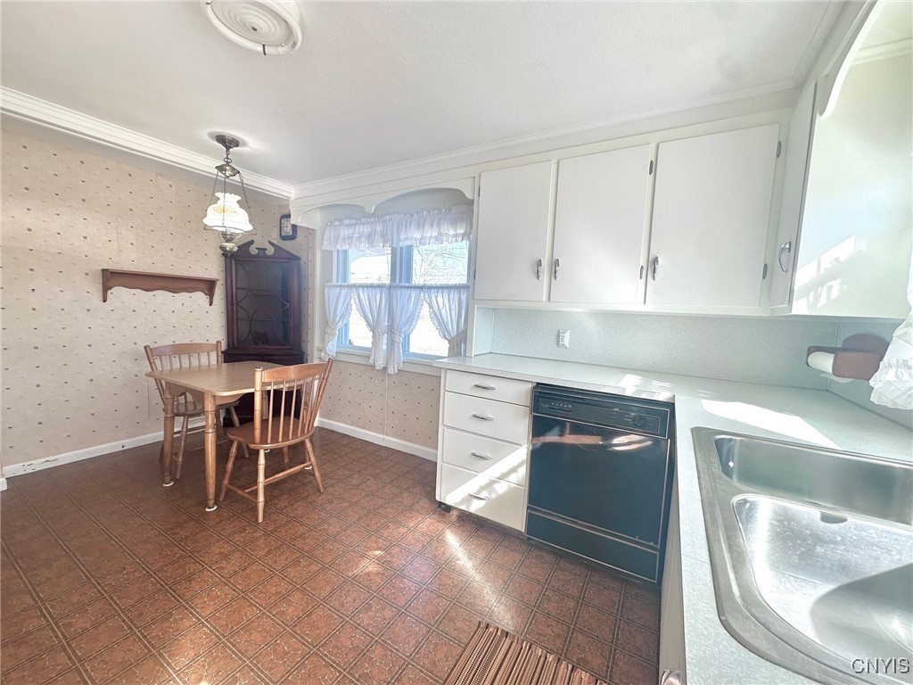 17 Lansing Avenue, Cortland, New York image 5