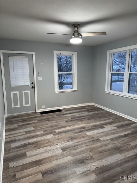 Tiny photo for 503 Boston Road, Salina, NY 13211 (MLS # S1654105)