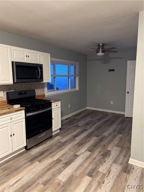 Tiny photo for 503 Boston Road, Salina, NY 13211 (MLS # S1654105)