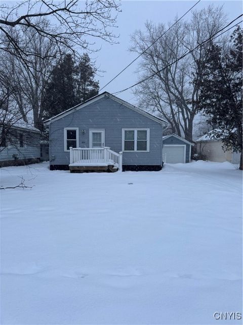 Photo of 503 Boston Road, Salina, NY 13211 (MLS # S1654105)