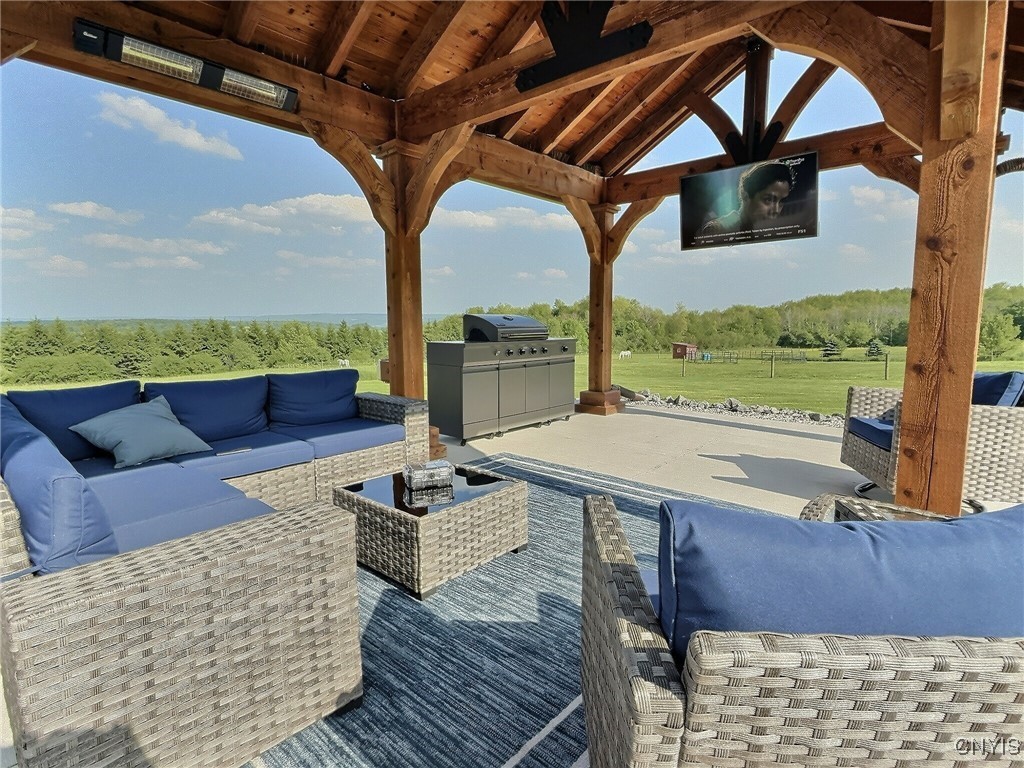 7294 Chase Road, Pompey, New York image 38