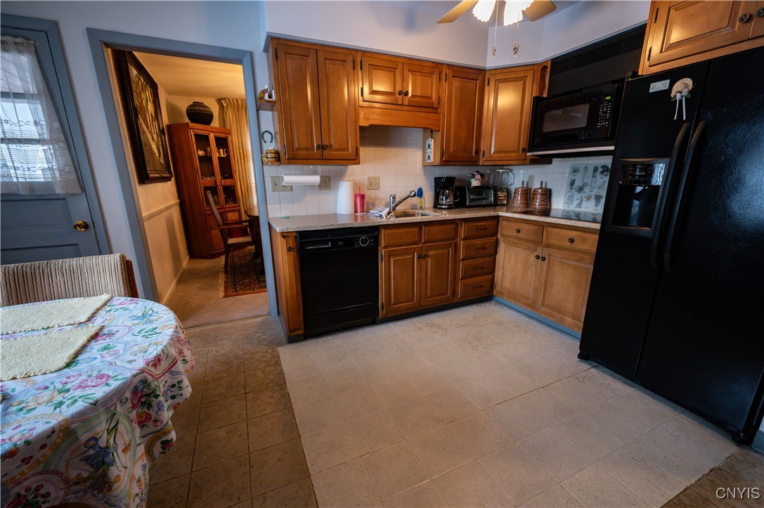 704 Park Lane Drive, Herkimer, New York image 8