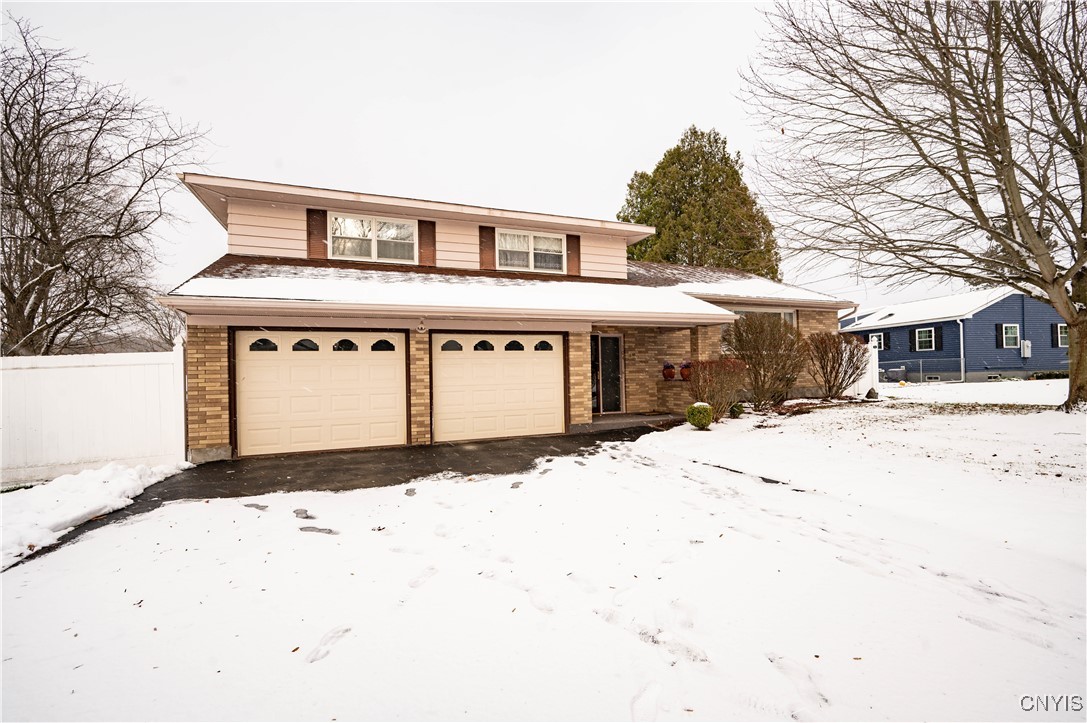704 Park Lane Drive, Herkimer, New York image 1