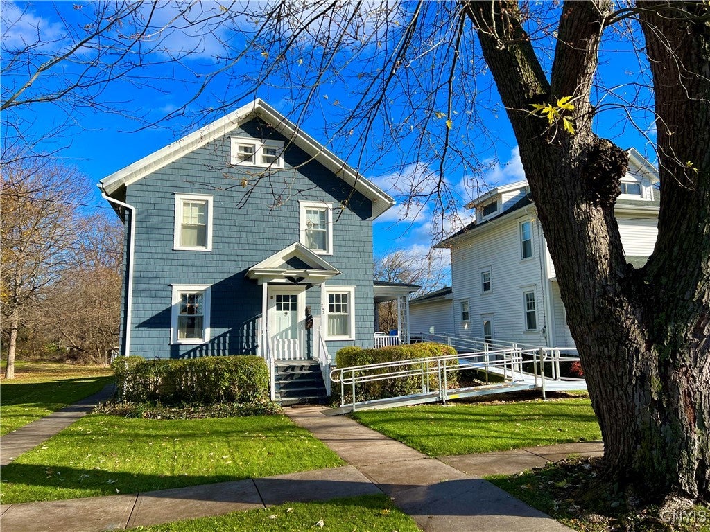 242 N Hoopes Avenue