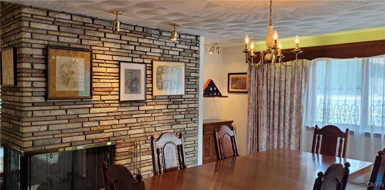 Photo 4 of 28 of 4 Bayberry Lane house