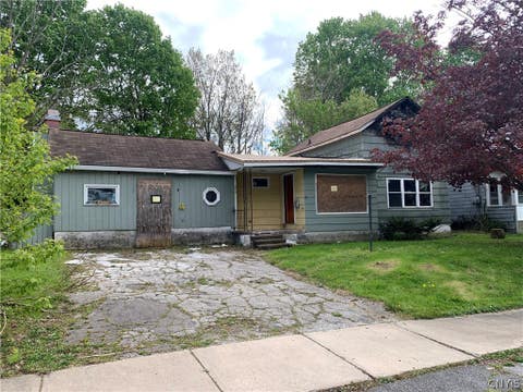 Homes For Sale - 610 Rochester Street<br/> Fulton, NY 13069