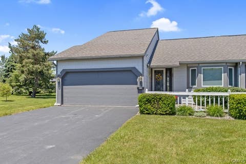 Condo For Sale - 354 Summerhaven Drive<br/> Manlius, NY 13057