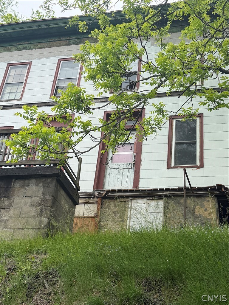 102 Diamond Street
