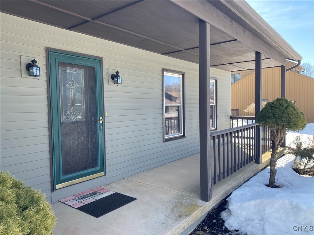9465 Hawkeye Drive, Cicero, New York image 4