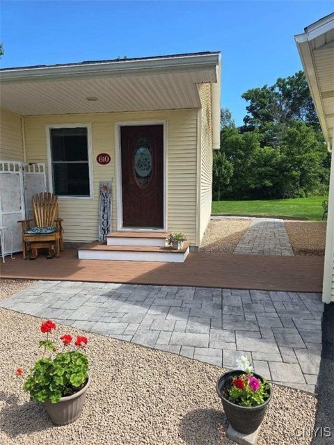 Tiny photo for 610 E Lake Street, Cape Vincent, NY 13618 (MLS # S1655422)