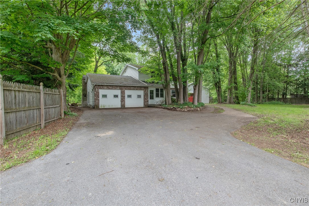 3643 Armstrong Road, Camillus, New York image 2