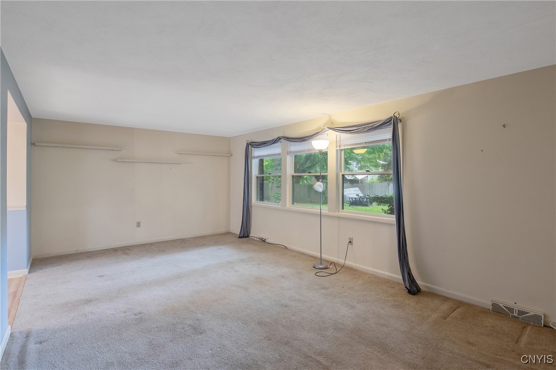 3643 Armstrong Road, Camillus, New York image 6