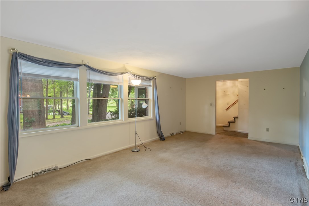 3643 Armstrong Road, Camillus, New York image 8