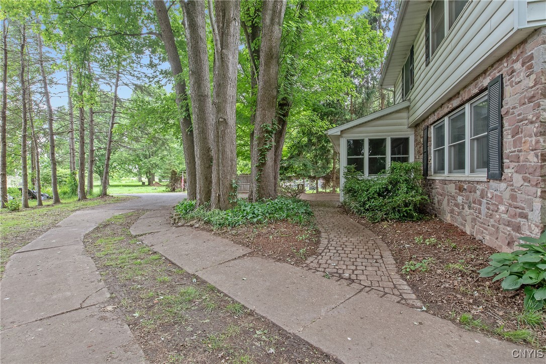 3643 Armstrong Road, Camillus, New York image 3