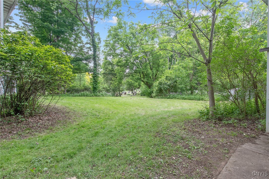 3643 Armstrong Road, Camillus, New York image 32
