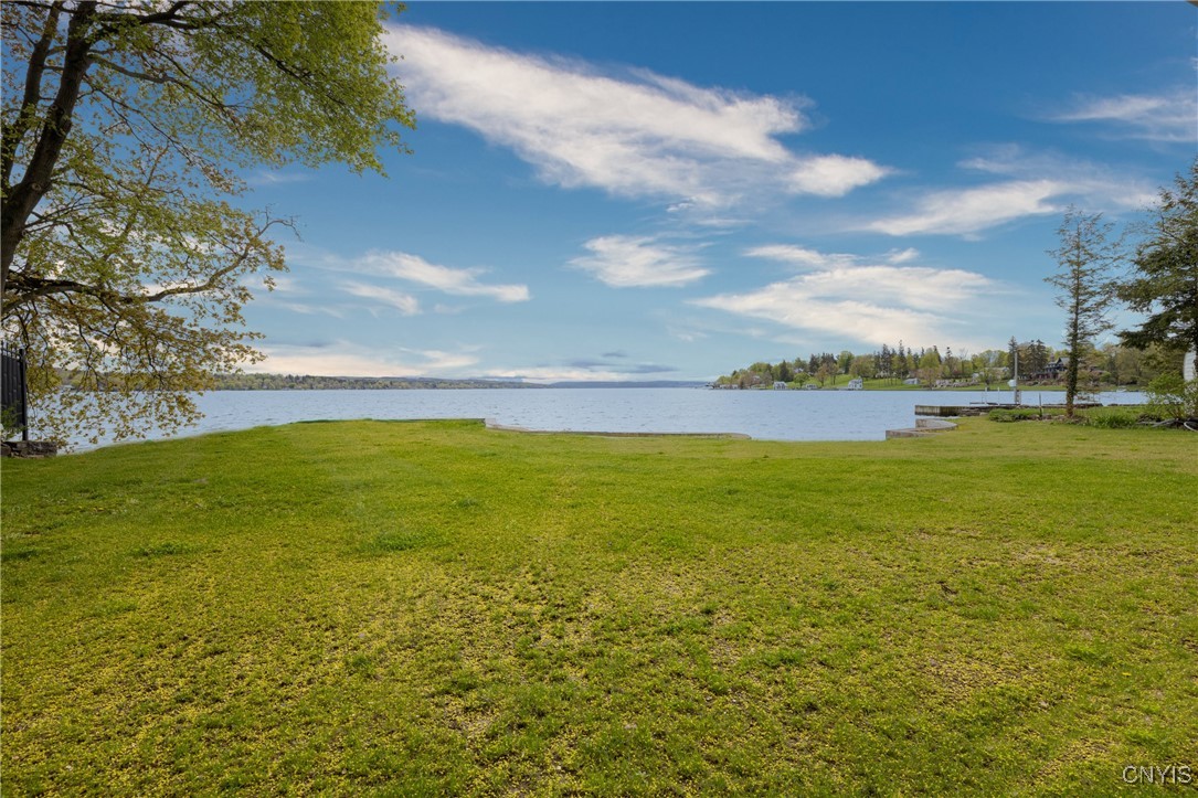 3 W Lake Street, Skaneateles, New York image 31