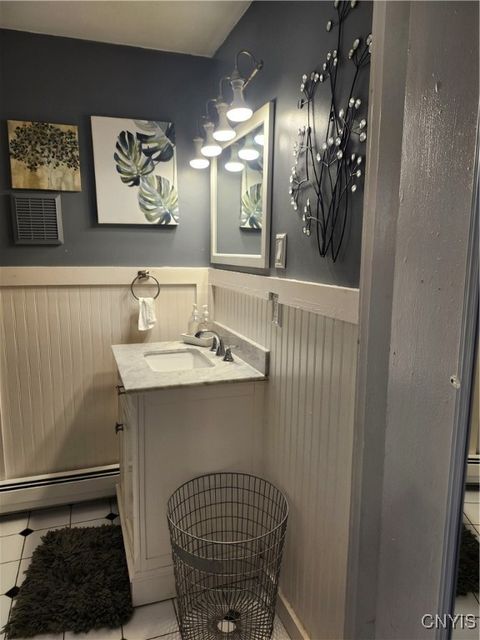 Tiny photo for 319 Burnet Avenue #1, Syracuse, NY 13203 (MLS # S1655572)