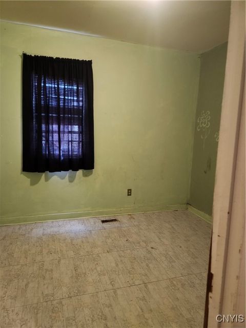 Tiny photo for 319 Burnet Avenue #1, Syracuse, NY 13203 (MLS # S1655572)