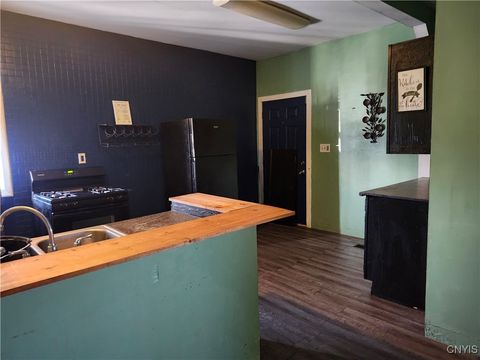 Tiny photo for 319 Burnet Avenue #1, Syracuse, NY 13203 (MLS # S1655572)