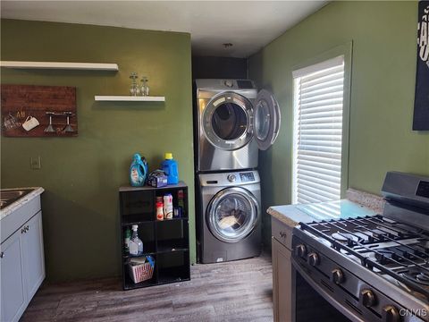 Tiny photo for 319 Burnet Avenue #1, Syracuse, NY 13203 (MLS # S1655572)